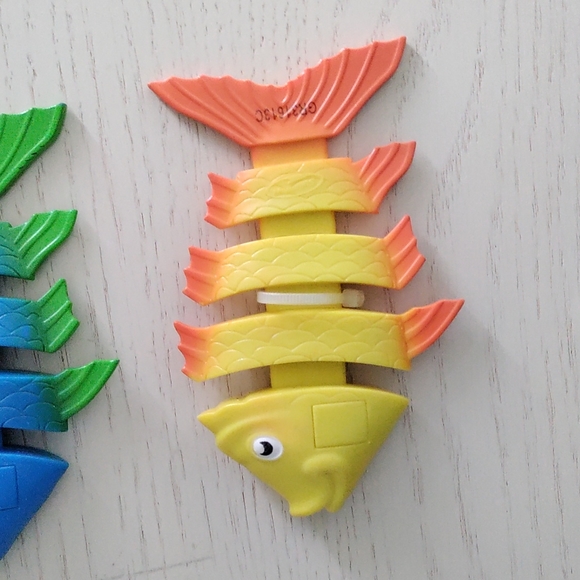 NWOT 3 Fish dive pool toys - Picture 3 of 5